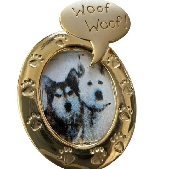 Woof Woof Frame Pin For Your Favorite Dog Picture‎ - Picture 1 of 3